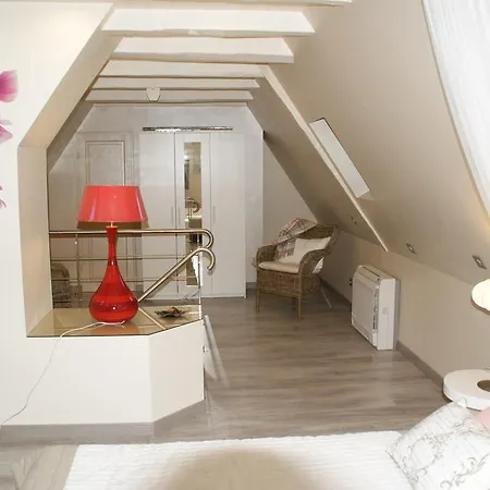 欧玛斯德格梅酒店