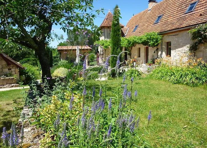 Au Mas De Gamet Bed & Breakfast 3*