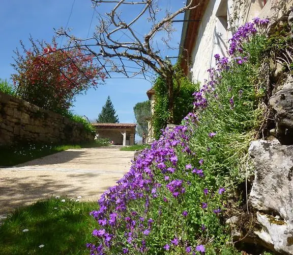 Au Mas De Gamet Bed & Breakfast