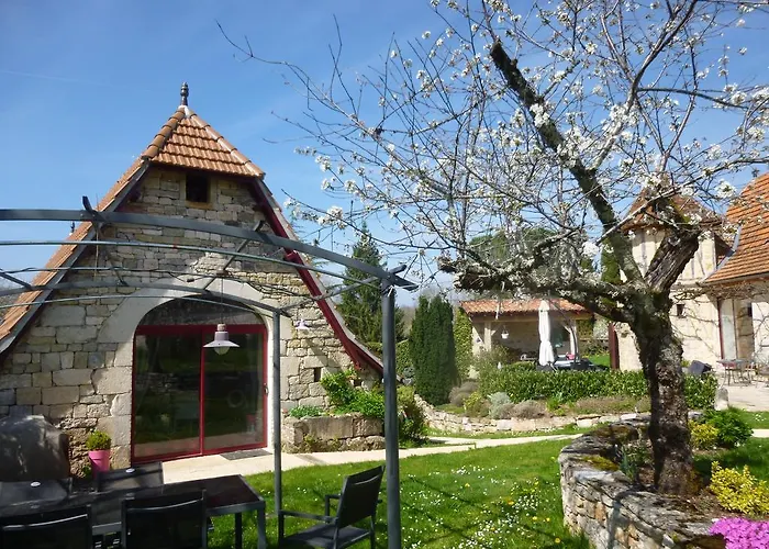 Au Mas De Gamet Bed & Breakfast 3*