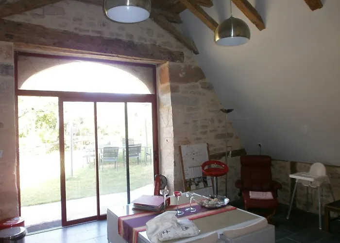 Au Mas De Gamet Bed & Breakfast 3*